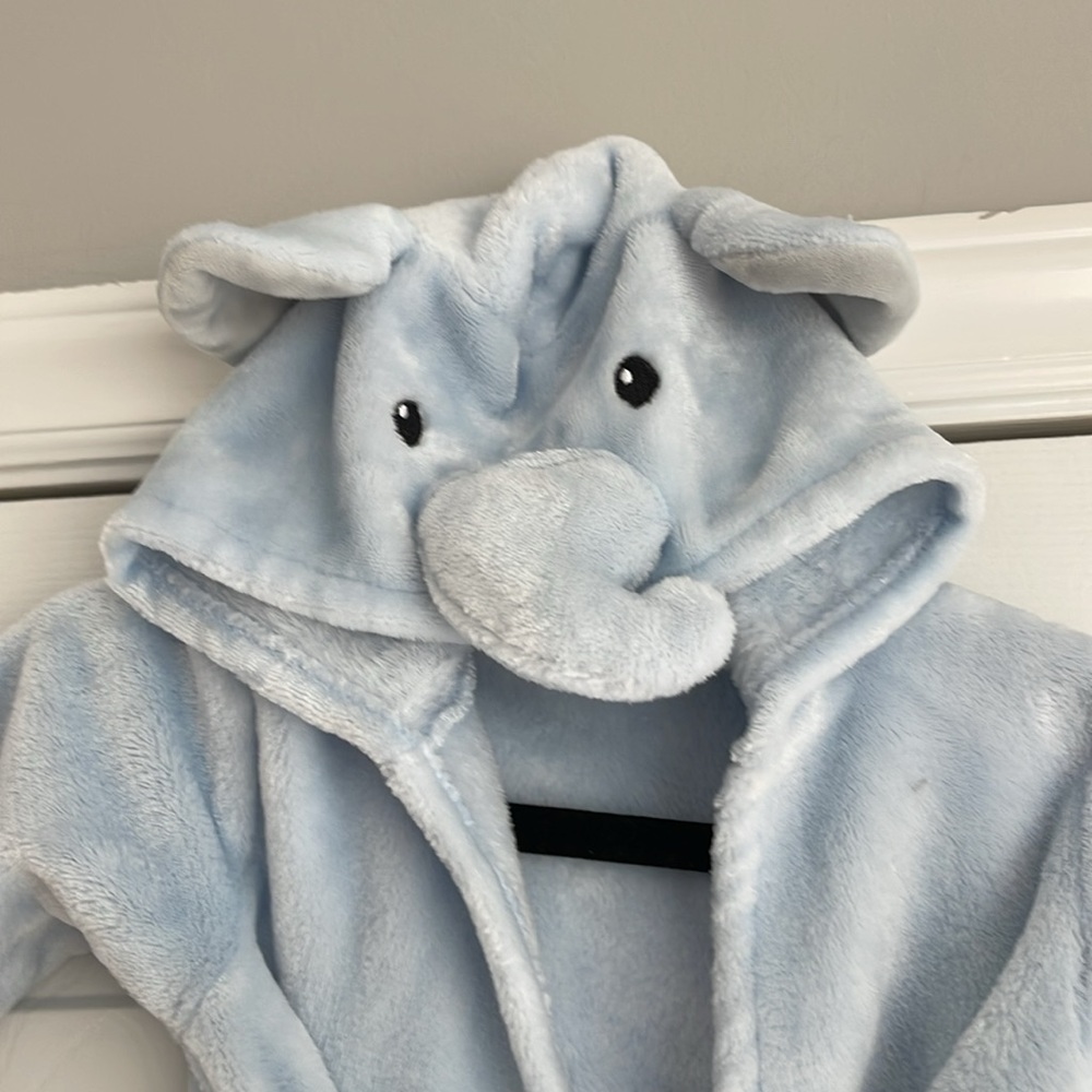 Baby Elephant Robe - Picture 2 of 4